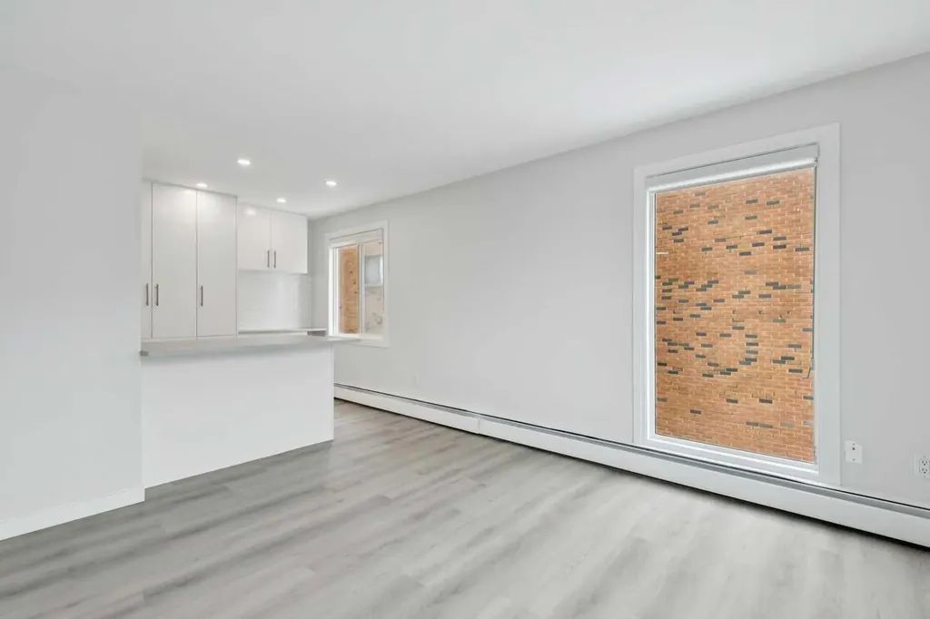 2414 14a Street Calgary AB T2T 3X3