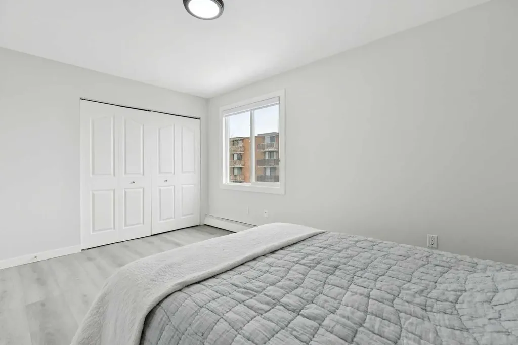 2414 14a Street Calgary AB T2T 3X3