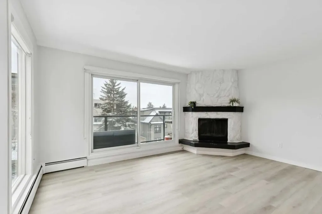 2414 14a Street Calgary AB T2T 3X3
