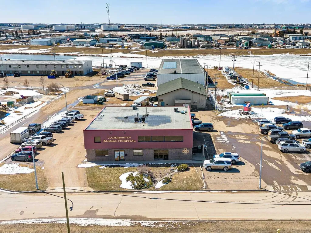 Lloydminster AB, 6002 50 Avenue