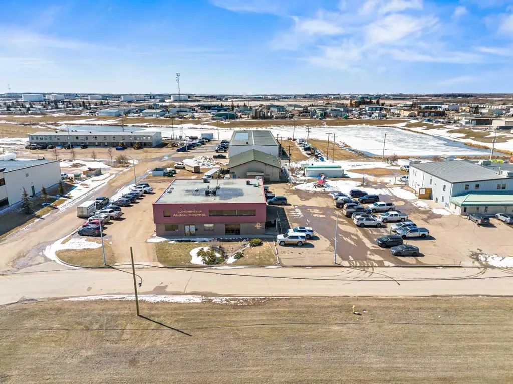 6002 50 Avenue Lloydminster AB T9V 2T9