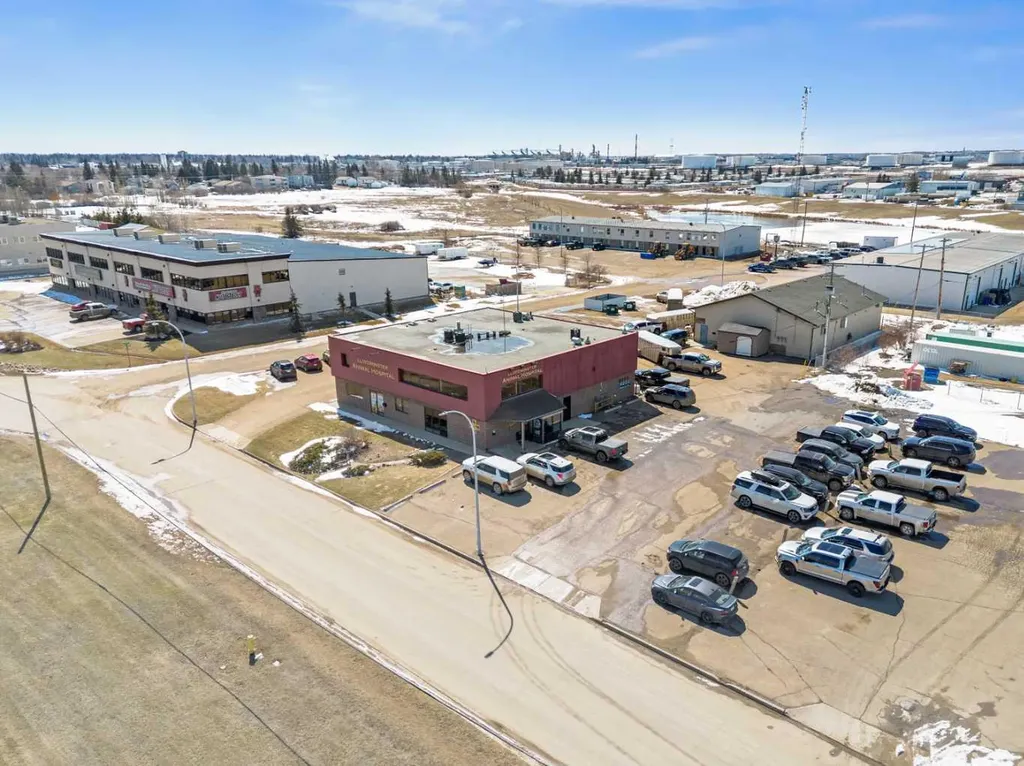 6002 50 Avenue Lloydminster AB T9V 2T9