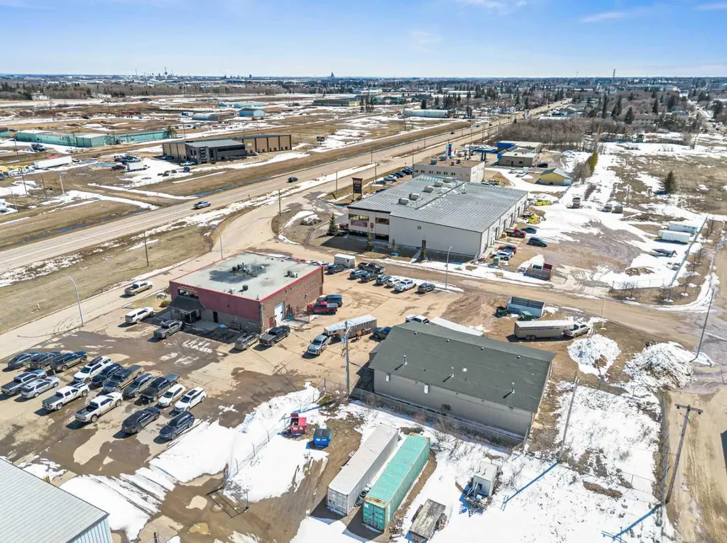 6002 50 Avenue Lloydminster AB T9V 2T9