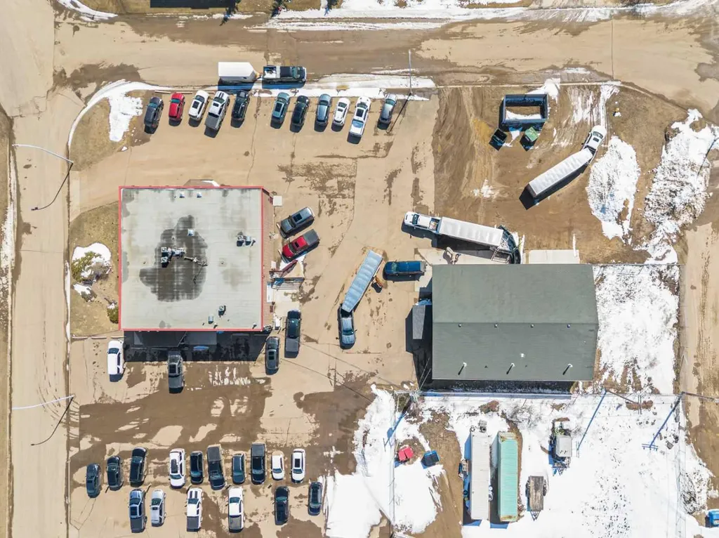 6002 50 Avenue Lloydminster AB T9V 2T9