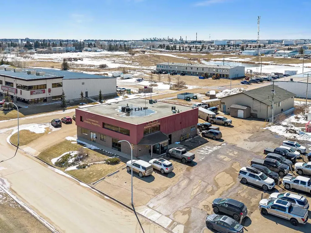 6002 50 Avenue Lloydminster AB T9V 2T9