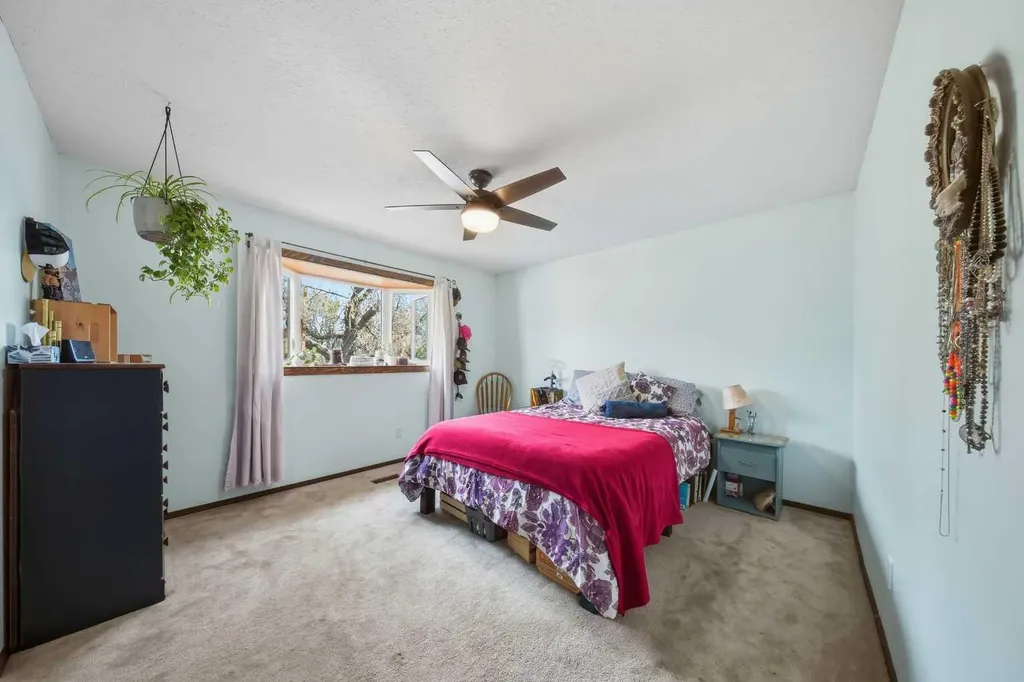 55 Nyman Crescent Red Deer AB T4P 1Z5