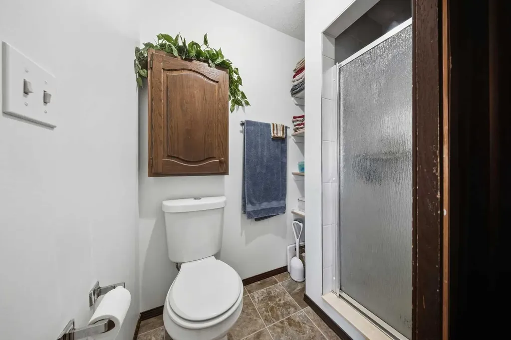 55 Nyman Crescent Red Deer AB T4P 1Z5