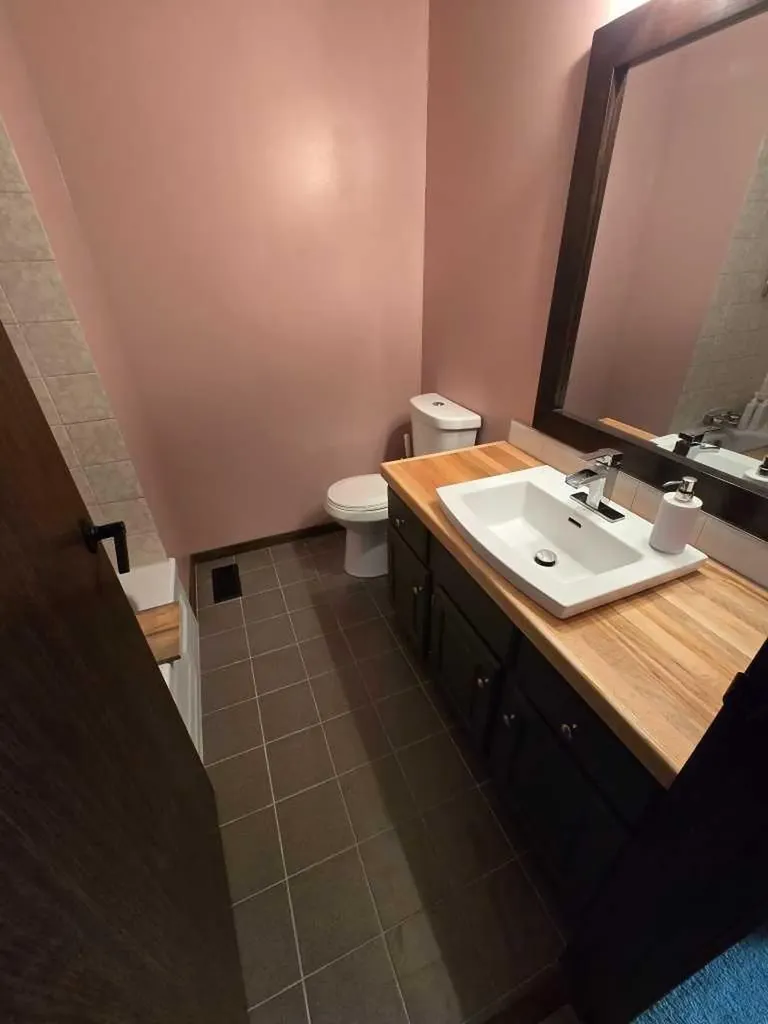 55 Nyman Crescent Red Deer AB T4P 1Z5