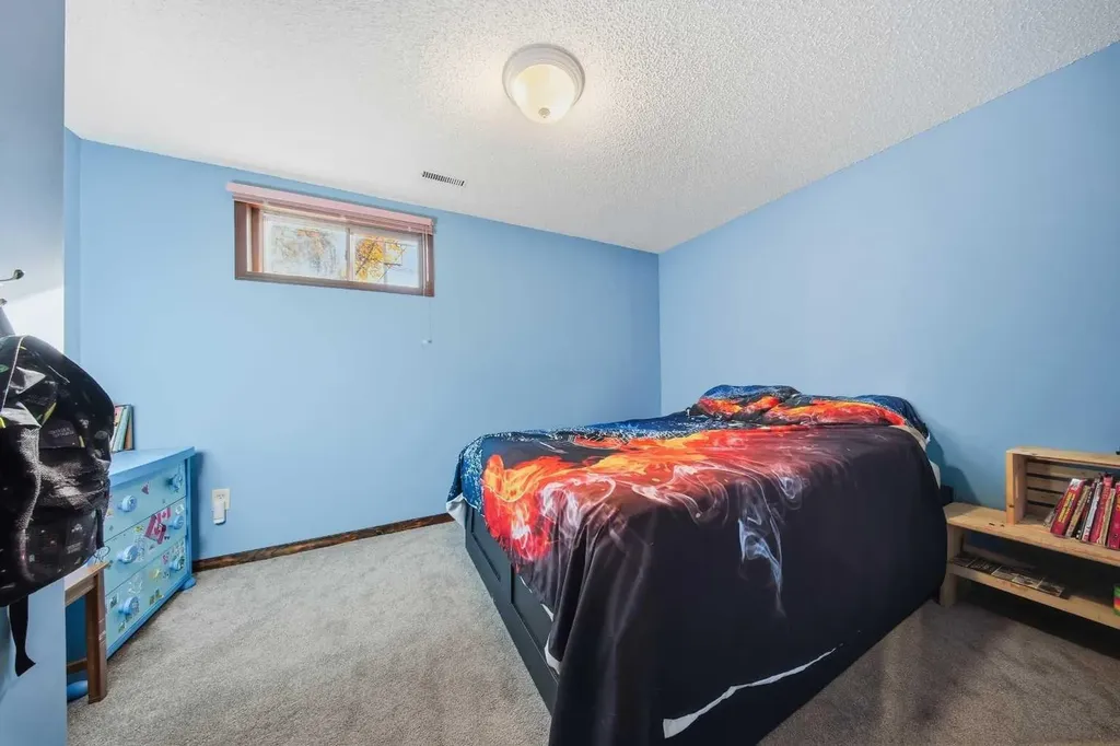55 Nyman Crescent Red Deer AB T4P 1Z5