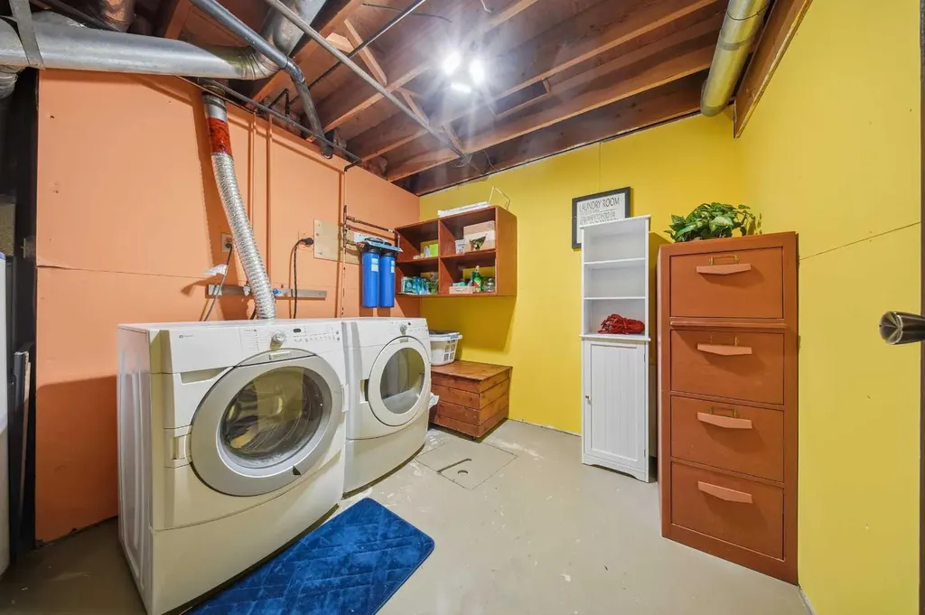 55 Nyman Crescent Red Deer AB T4P 1Z5