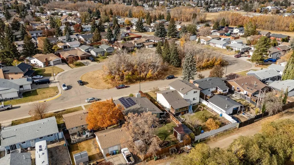 55 Nyman Crescent Red Deer AB T4P 1Z5