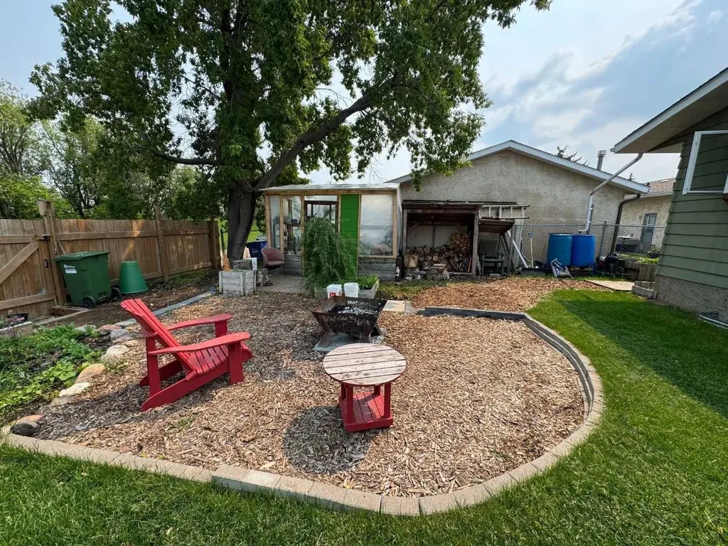 55 Nyman Crescent Red Deer AB T4P 1Z5