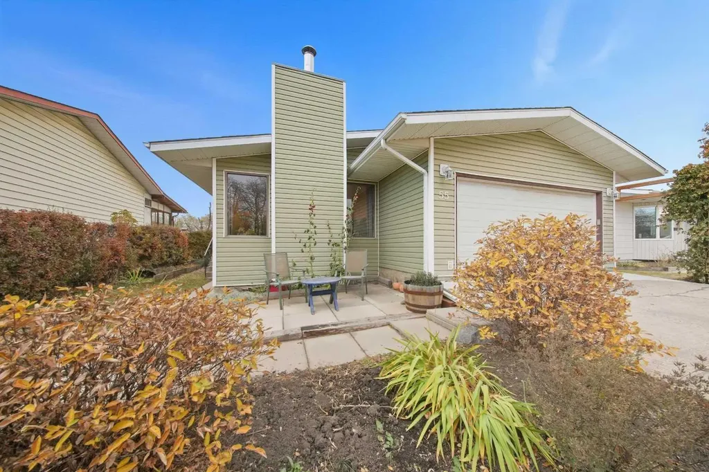 55 Nyman Crescent Red Deer AB T4P 1Z5