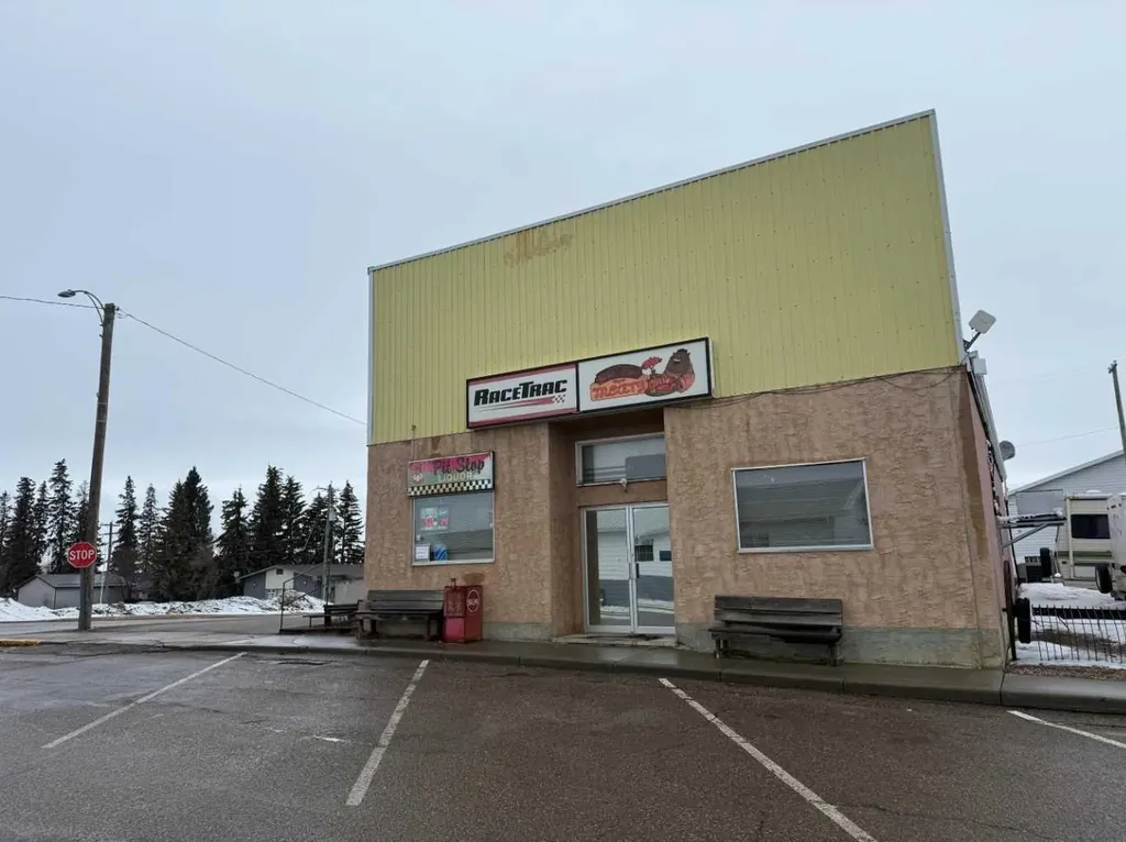 4934 50 Avenue Kitscoty AB T0B 2P0