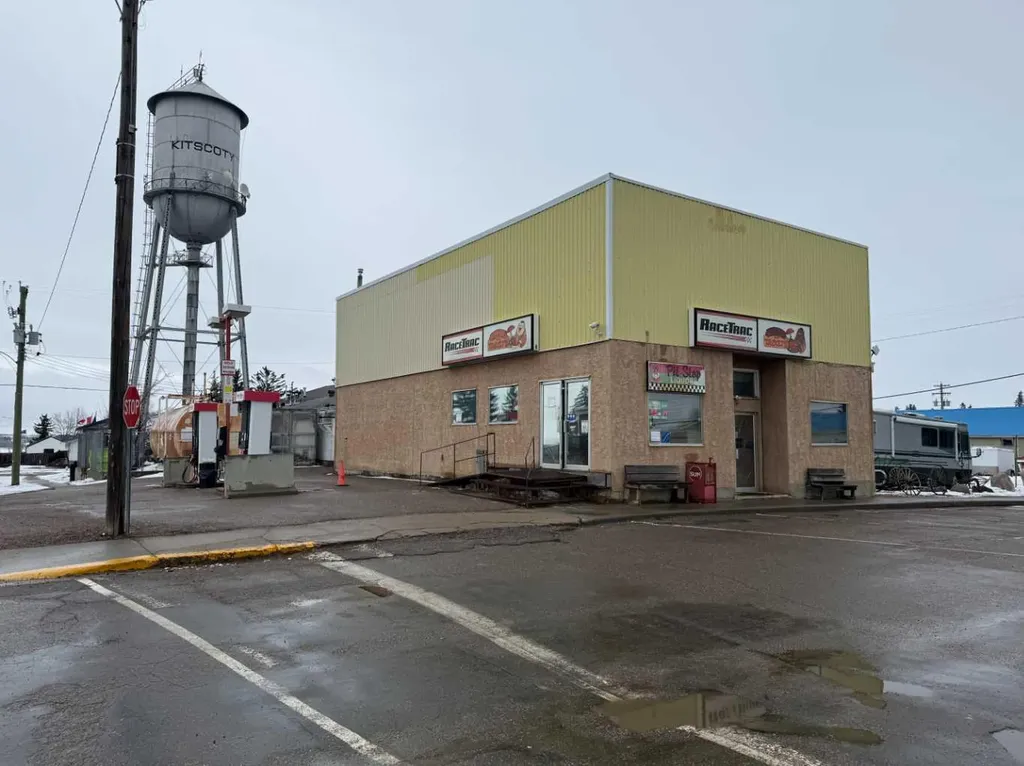 4934 50 Avenue Kitscoty AB T0B 2P0