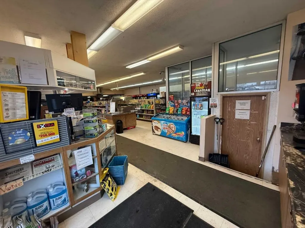 4934 50 Avenue Kitscoty AB T0B 2P0