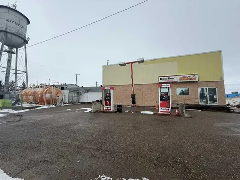 4934 50 Avenue Kitscoty AB T0B 2P0