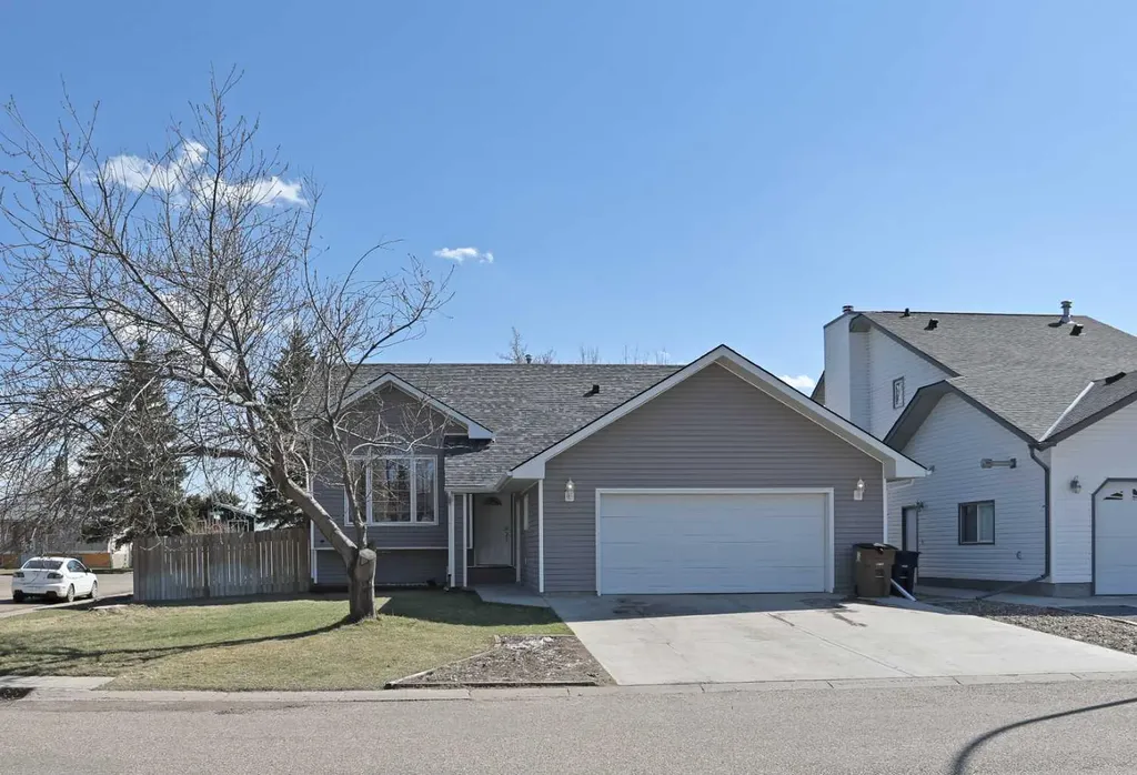 3 Prairie Meadows Road W Brooks AB T1R 0C9
