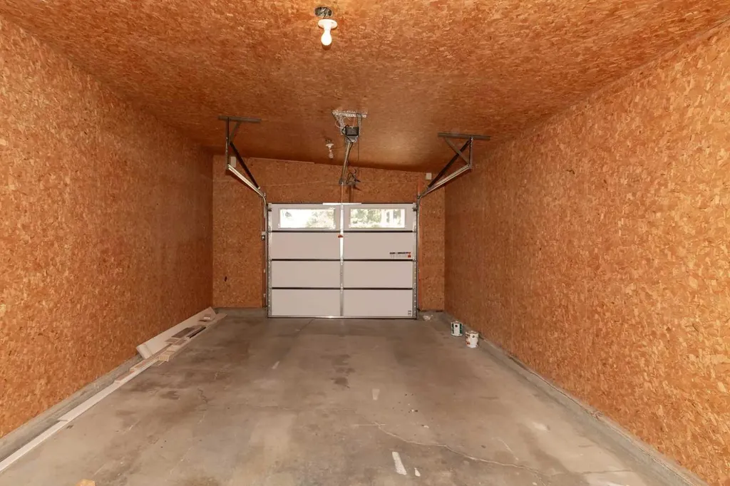 3618 Forestry Avenue S Lethbridge AB T1K 3L4