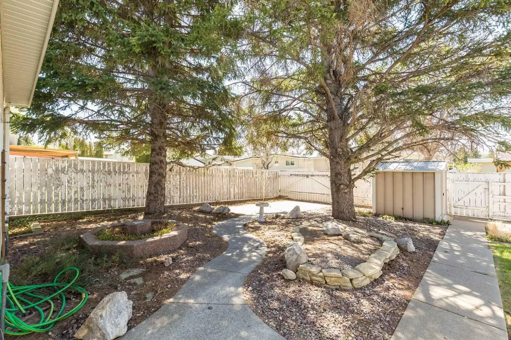 3618 Forestry Avenue S Lethbridge AB T1K 3L4