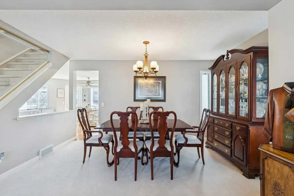 420 Rocky Ridge Bay NW Calgary AB T3G 4H8