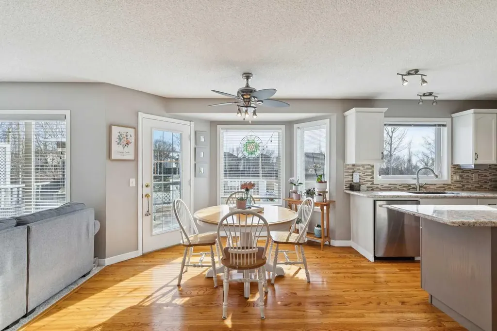 420 Rocky Ridge Bay NW Calgary AB T3G 4H8