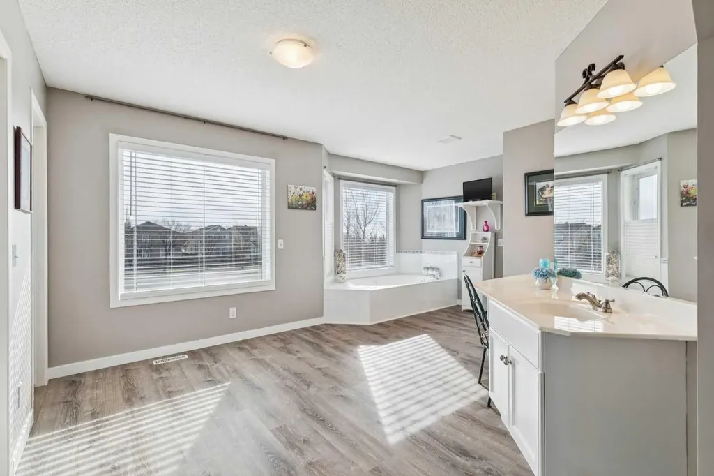 420 Rocky Ridge Bay NW Calgary AB T3G 4H8