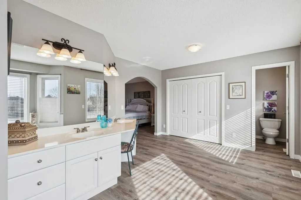 420 Rocky Ridge Bay NW Calgary AB T3G 4H8