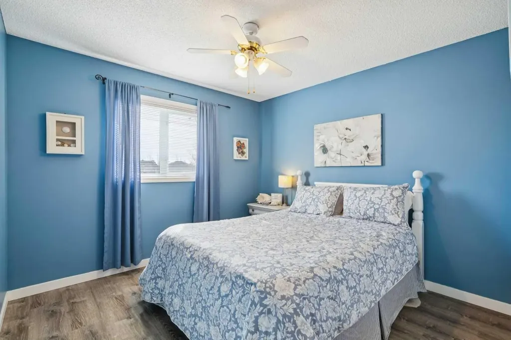 420 Rocky Ridge Bay NW Calgary AB T3G 4H8