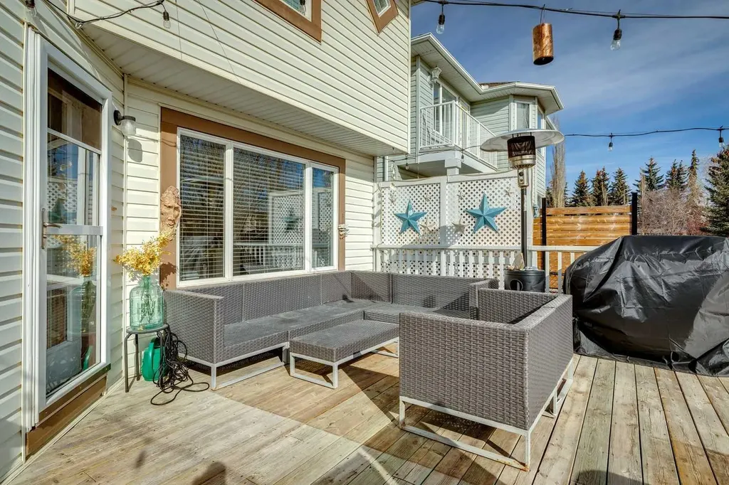 420 Rocky Ridge Bay NW Calgary AB T3G 4H8