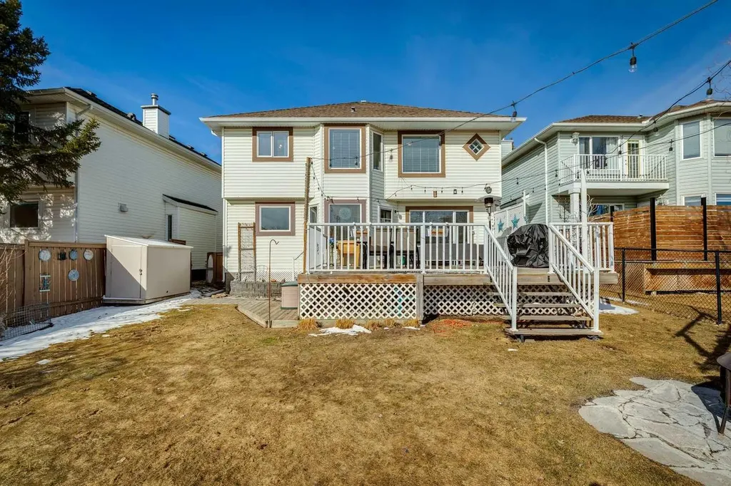 420 Rocky Ridge Bay NW Calgary AB T3G 4H8