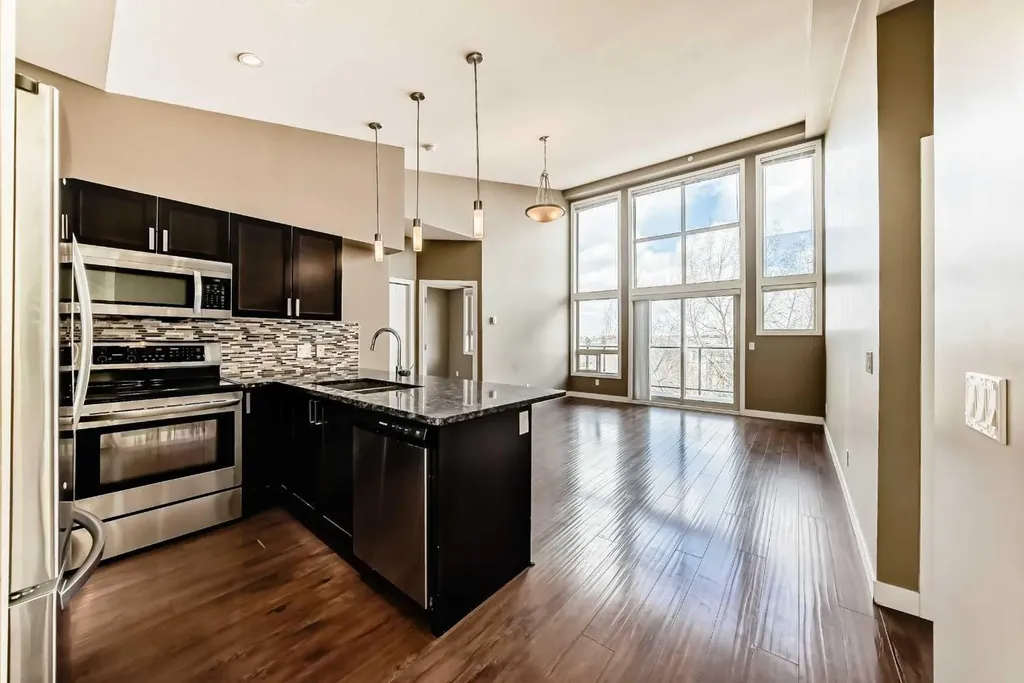 4303 1 Street NE Calgary AB T2E 7M3