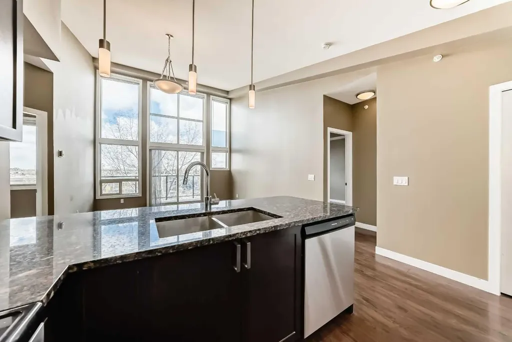 4303 1 Street NE Calgary AB T2E 7M3