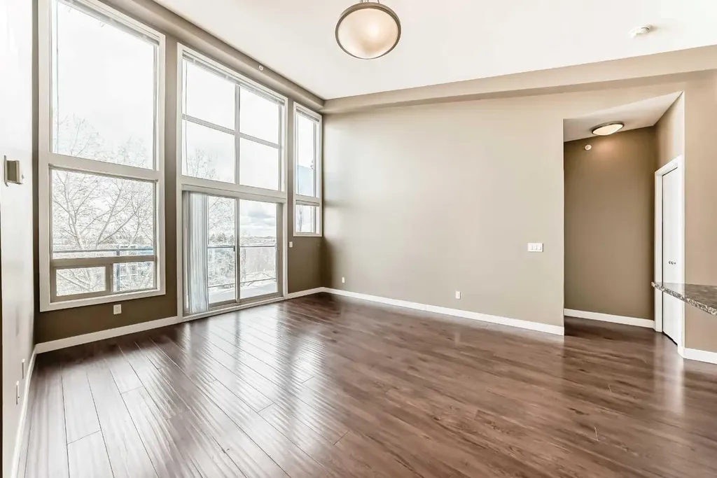 4303 1 Street NE Calgary AB T2E 7M3