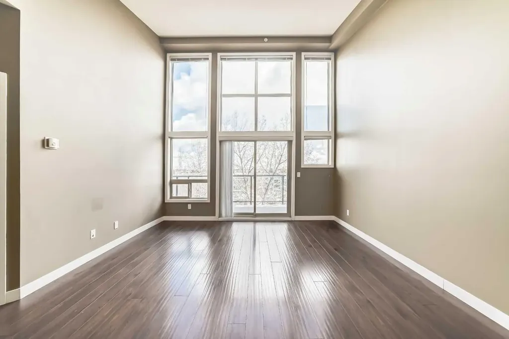 4303 1 Street NE Calgary AB T2E 7M3
