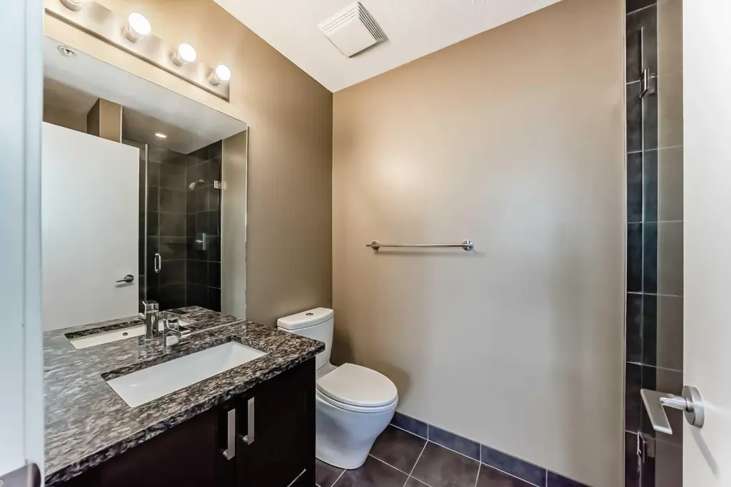 4303 1 Street NE Calgary AB T2E 7M3