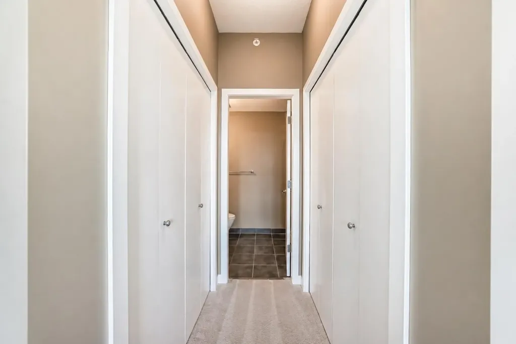 4303 1 Street NE Calgary AB T2E 7M3