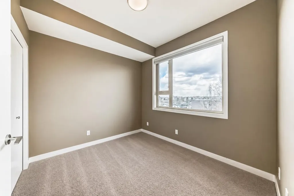 4303 1 Street NE Calgary AB T2E 7M3