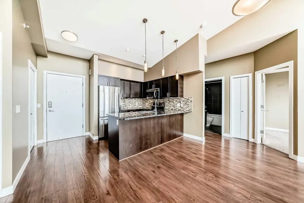 4303 1 Street NE Calgary AB T2E 7M3