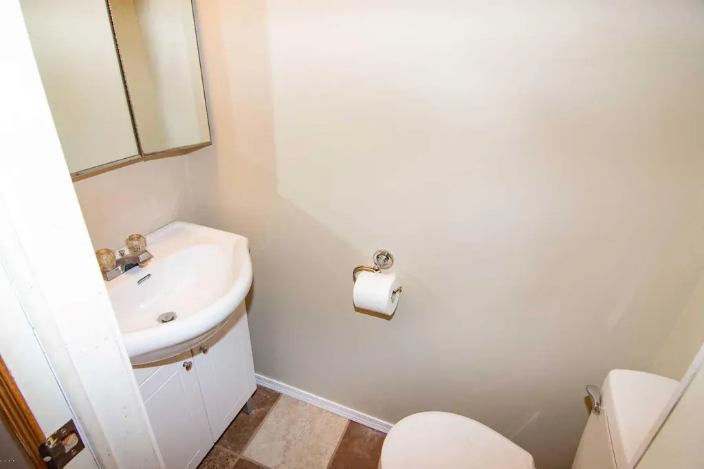640 Mcculloch Crescent Irricana AB T0M1B0
