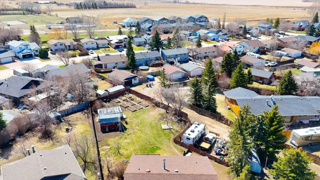 640 Mcculloch Crescent Irricana AB T0M1B0