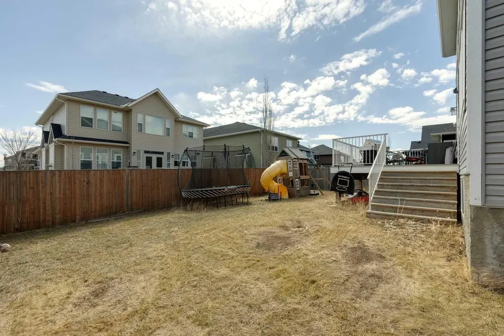168 Rainbow Falls Heath Chestermere AB T1X 0N4
