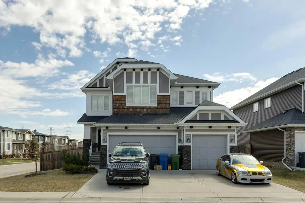 168 Rainbow Falls Heath Chestermere AB T1X 0N4