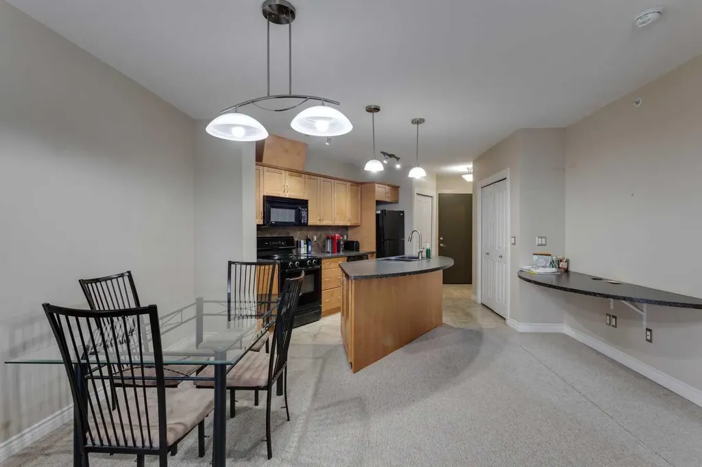3101 34 Avenue NW Calgary AB T2L 0Y2