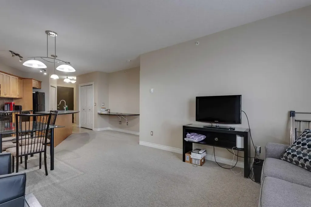 3101 34 Avenue NW Calgary AB T2L 0Y2