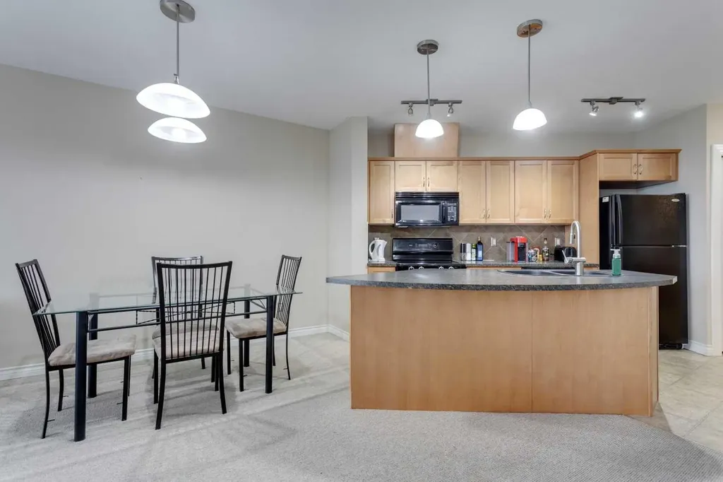 3101 34 Avenue NW Calgary AB T2L 0Y2