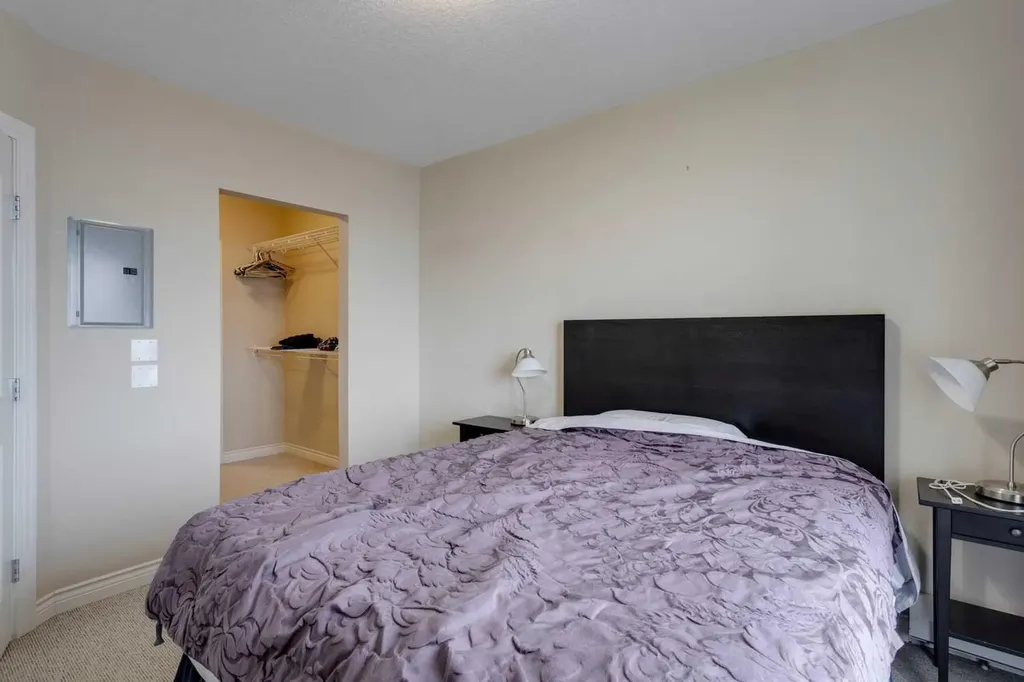3101 34 Avenue NW Calgary AB T2L 0Y2