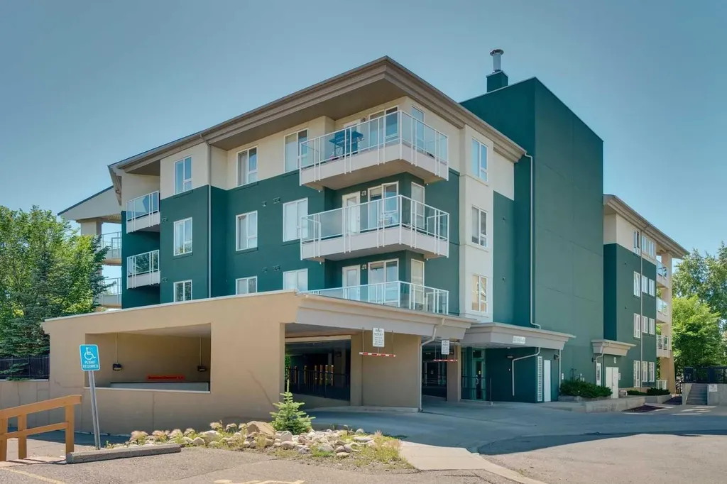 3101 34 Avenue NW Calgary AB T2L 0Y2