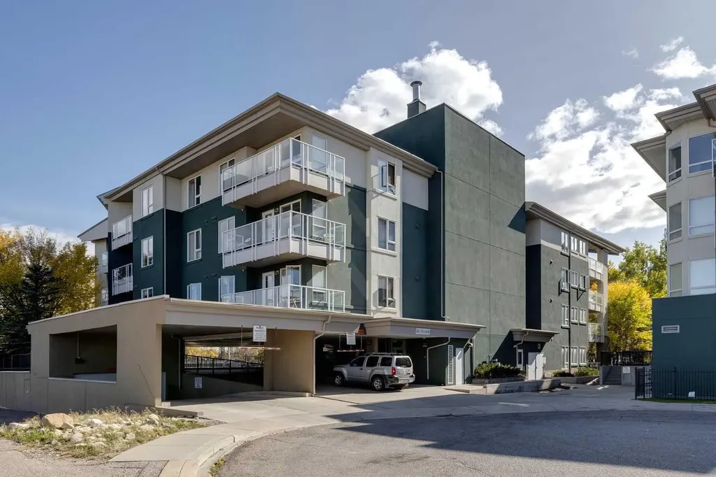 3101 34 Avenue NW Calgary AB T2L 0Y2