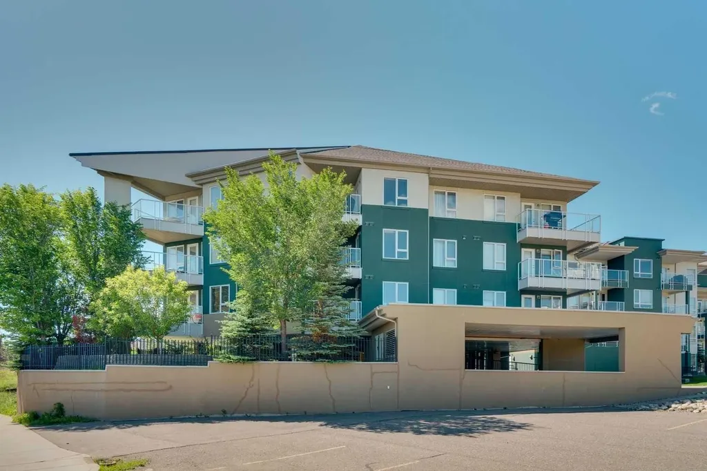 3101 34 Avenue NW Calgary AB T2L 0Y2
